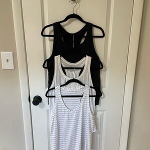 Bundle lululemon Love Tank. Size 8.